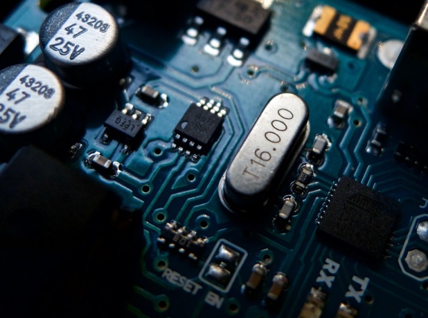 Software Systems: Behind the Abstractions